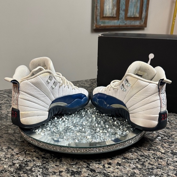 Jordan Retro 12 High-Top Sneakers 5Y - Picture 6 of 15